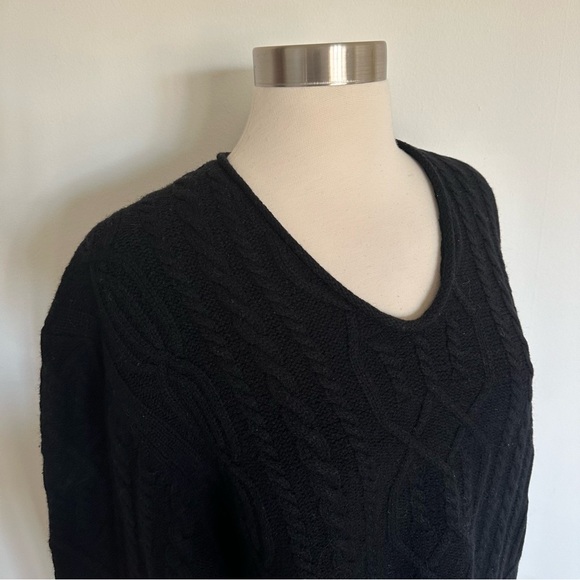 Vintage J. Crew 100% LambsWool Knit Sweater Black XL - Picture 3 of 8